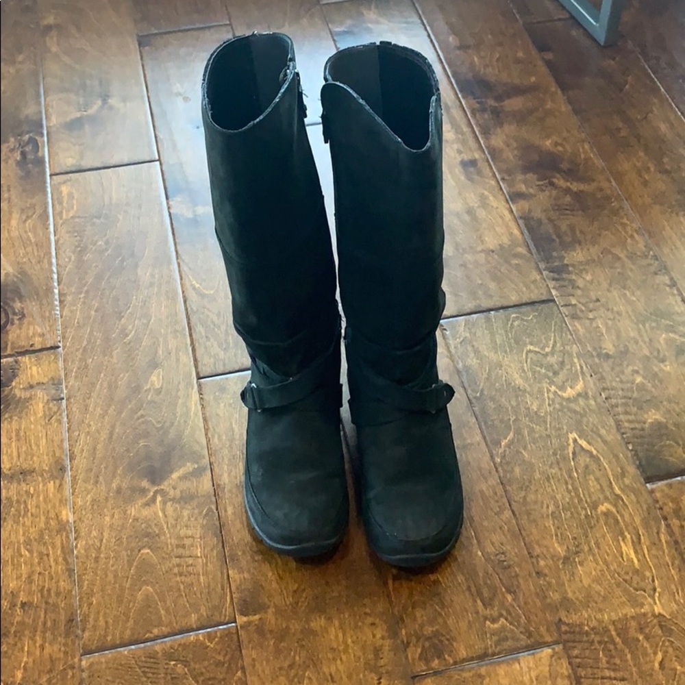 Women’s North Face Boots. Size:7!
